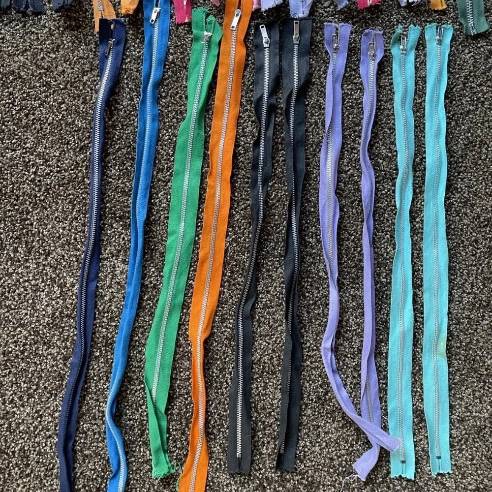 VINTAGE Metal Zippers Multi Colors & Sizes SEWING LOT OF 25 Unused